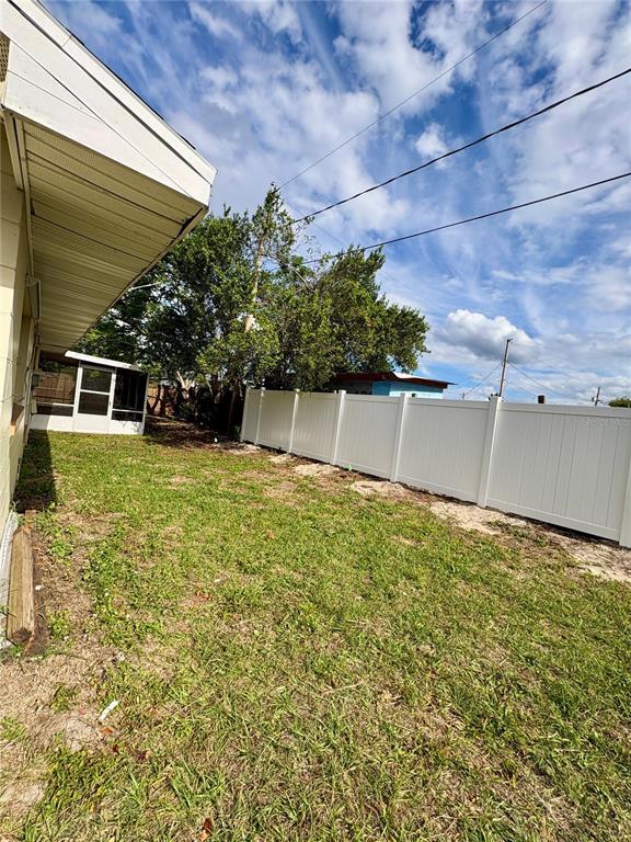 Building Photo - 728 Lake Ned Rd