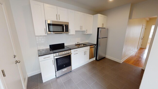 Primary Photo - 123 Sutherland Rd