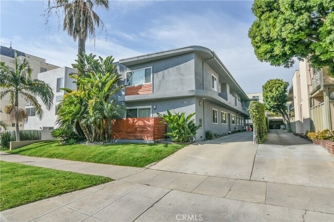 Building Photo - 11921 Goshen Ave