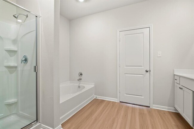 Building Photo - 412 Polly Grv Dr