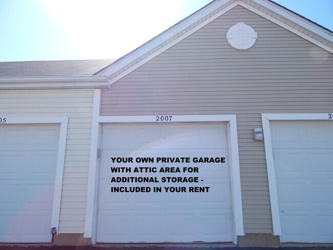 Building Photo - 2413 Silverstone Dr