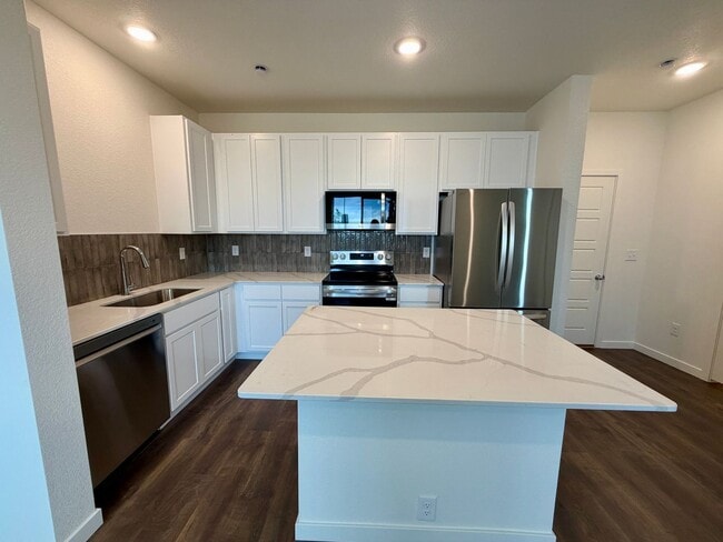 Building Photo - 604 Cheyenne Trl