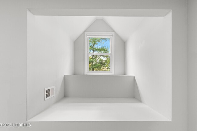 Building Photo - 15 Twain Ct