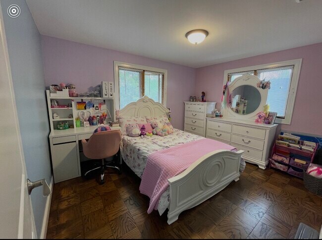 Building Photo - 260 French St