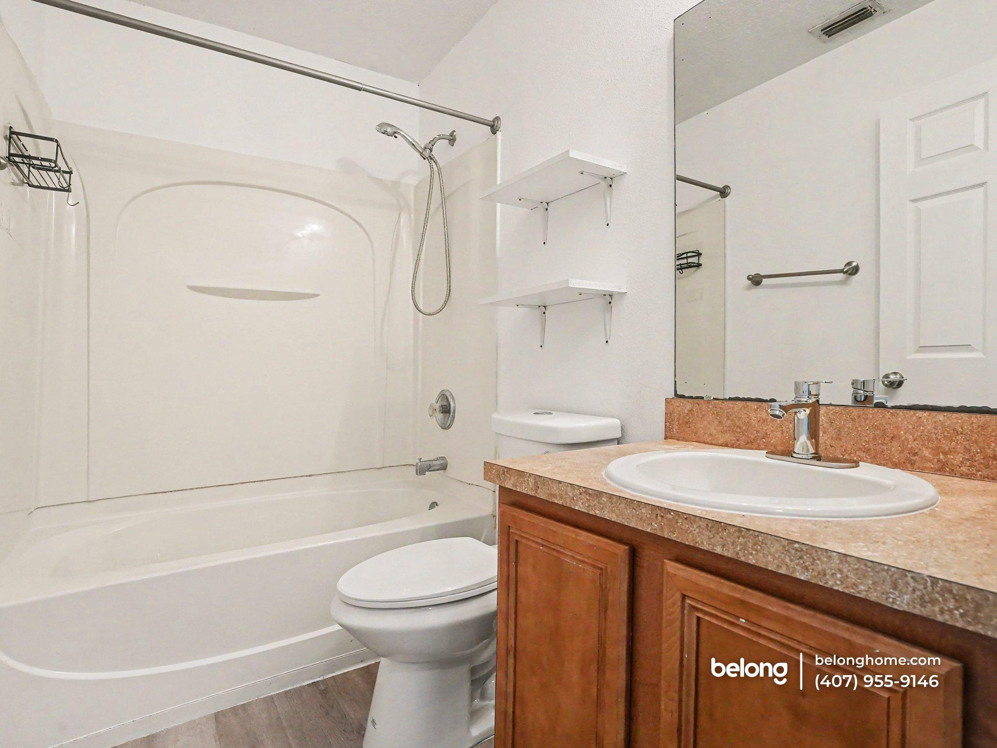 Building Photo - 15659 Galbi Dr