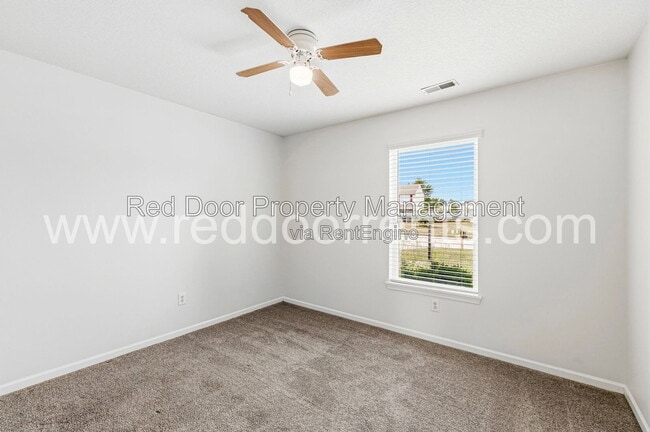 Building Photo - 127 Broadmoor Bend