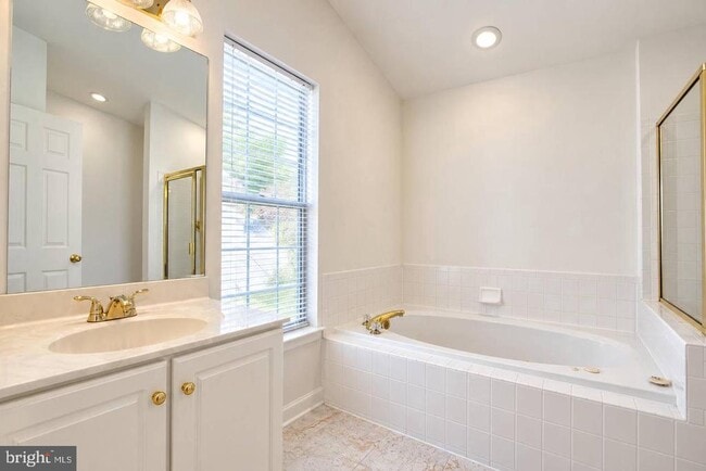 Building Photo - 12303 Milestone Manor Ln