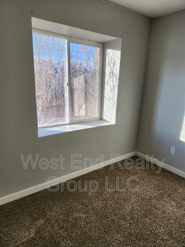 Building Photo - 765 N Colorado Ave