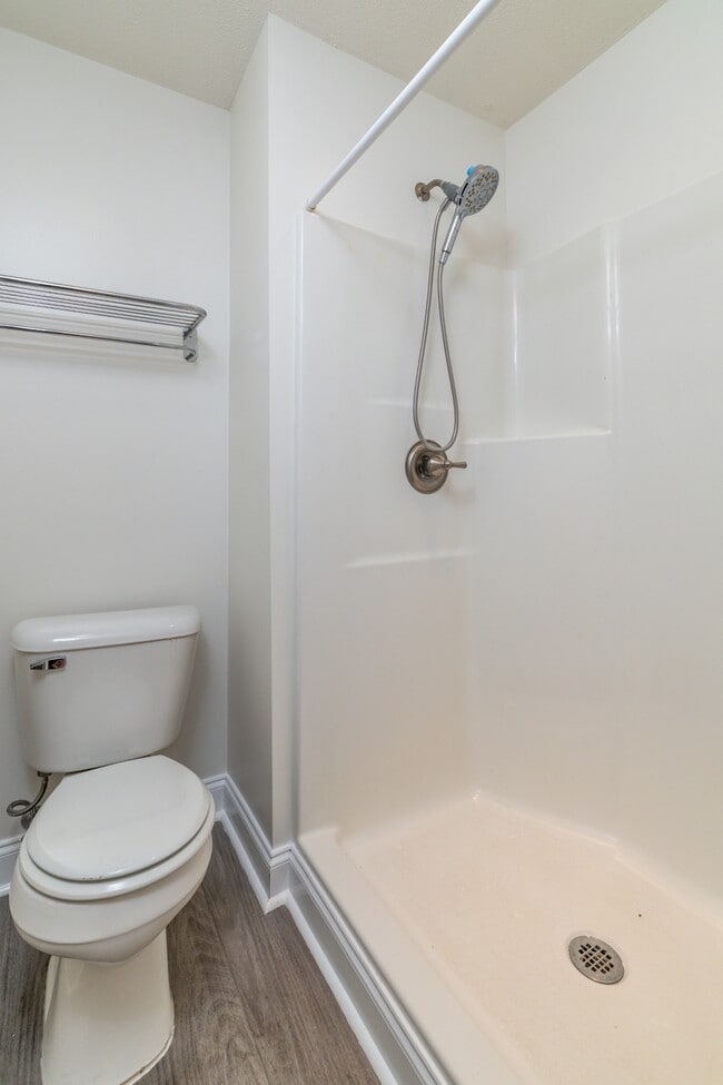 Building Photo - 5104 Cates Bend Way