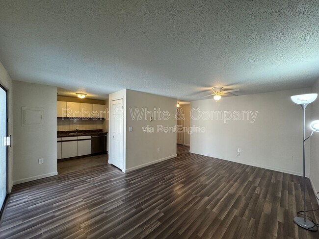 Building Photo - 195 Burgundy Hill Ln