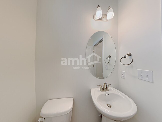 Building Photo - 4832 Chutney Dr