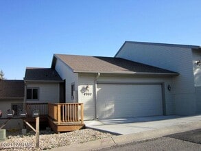 Building Photo - Cute Condo in Beautiful Yavapai Hills Community In Prescott