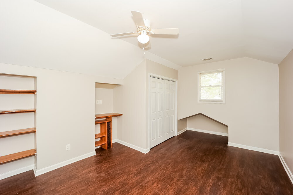 Building Photo - 165 Willow Shoals Dr