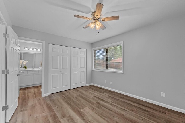 Building Photo - 250 Cedar Grove Dr
