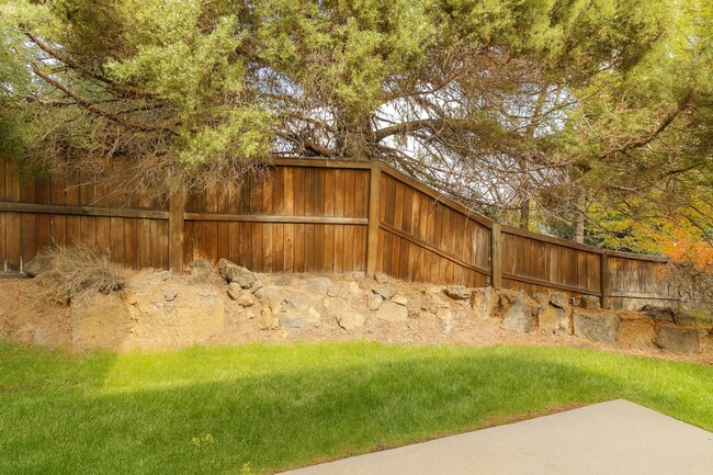 Building Photo - Modern Duplex with Garage and Backyard