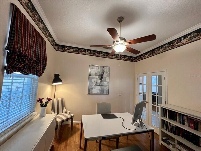 Building Photo - 614 Nadina Pl