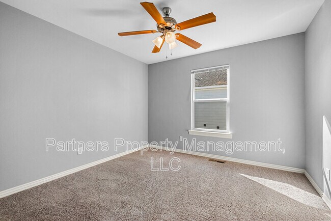 Building Photo - 1258 N Sicily Ln