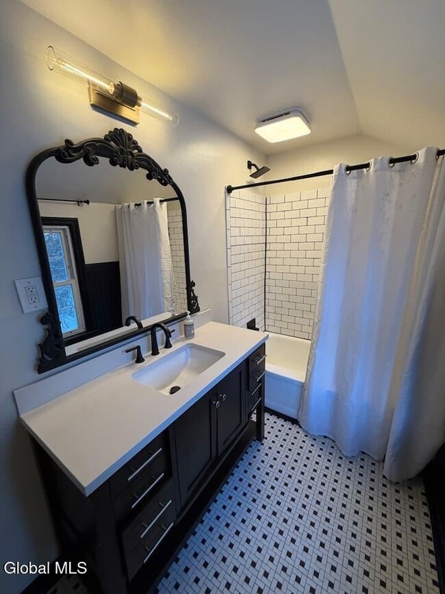 Building Photo - 135 Winthrop Ave