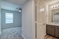 Building Photo - Miramonte Single Living