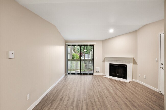 Living Room - Totem Lake Heights