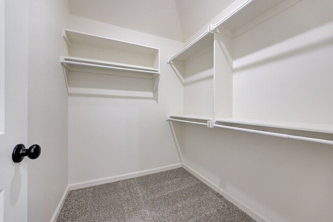 Building Photo - Brand New Home In Noble!