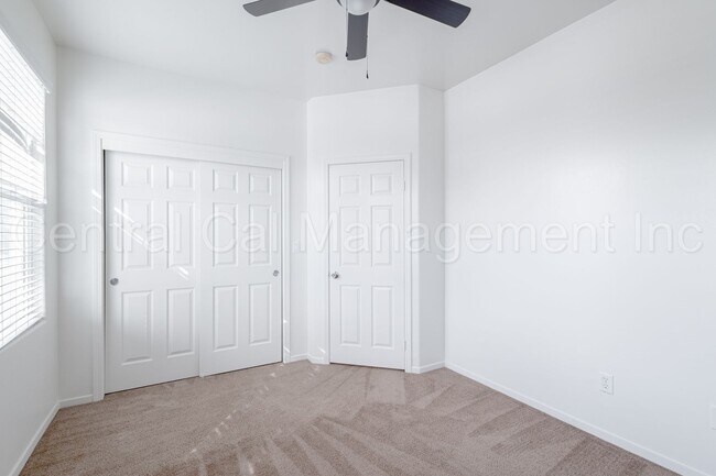 Building Photo - 3 Bedroom/2 Bath home located in the Desired Northwest - $2395 per Month!