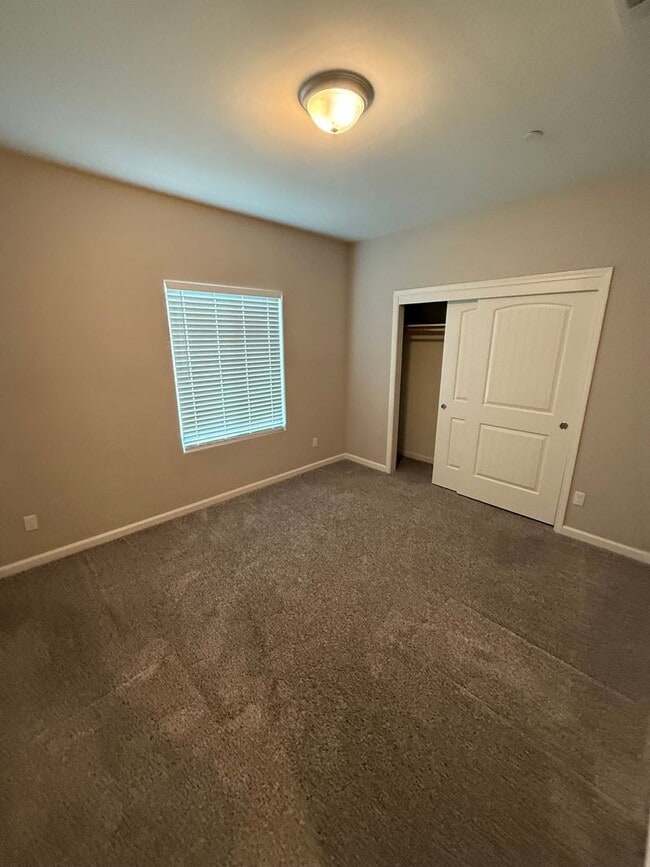 Building Photo - 6217 Curvy Hills Dr
