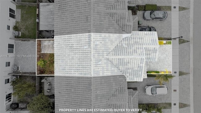 Building Photo - 2619 SE 11th St