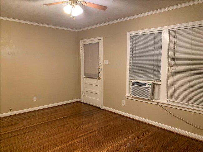 Building Photo - 307 Avondale St
