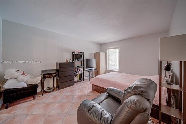 Building Photo - 7477 SW 82nd St