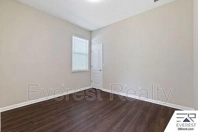Building Photo - 47 Bassett Ln