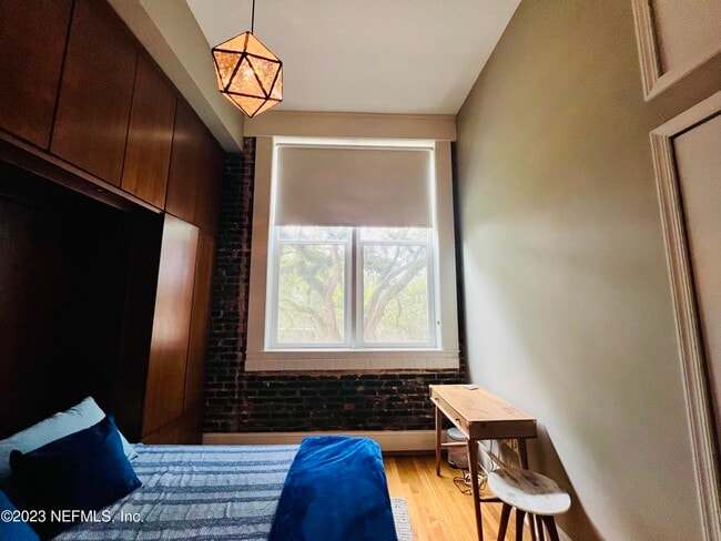 Building Photo - 2525 College St