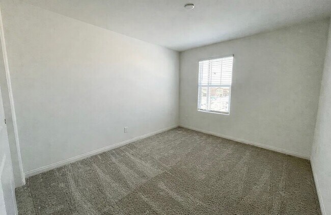 Building Photo - 3543 Dimora St