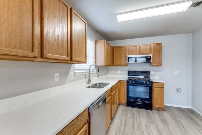 Building Photo - 7752 Highpoint Ridge