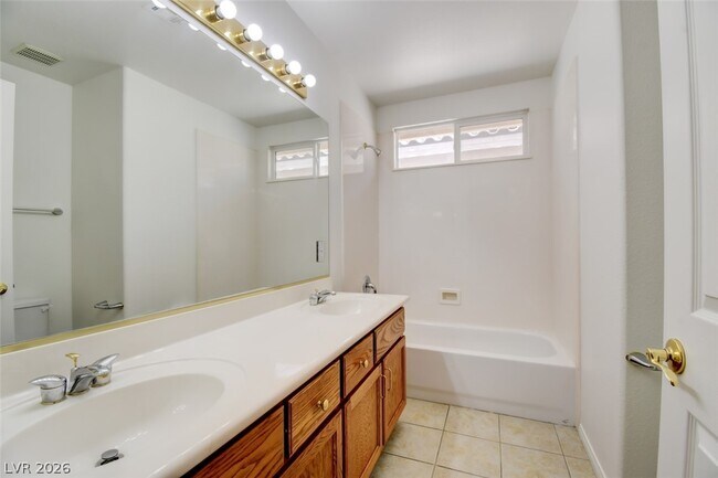 Building Photo - 10931 Carberry Hill St