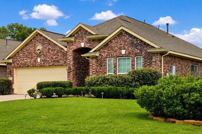 Building Photo - 2232 Ivy Wall Dr