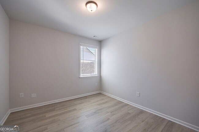 Building Photo - 931 Park Pl St