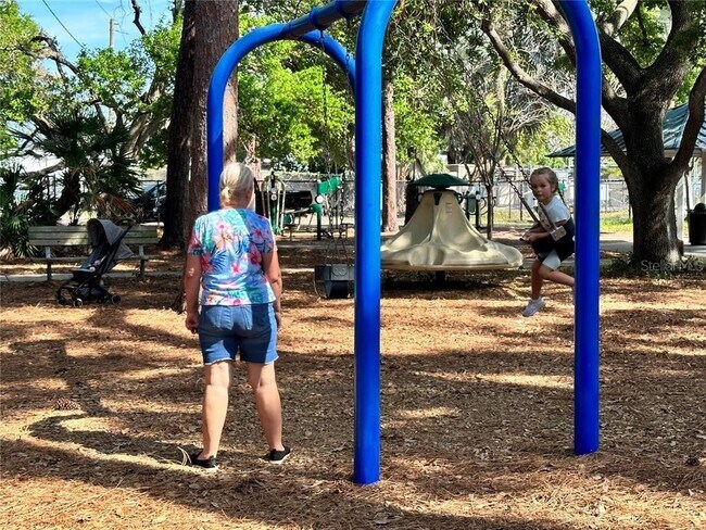 Building Photo - 4500 E Bay Dr