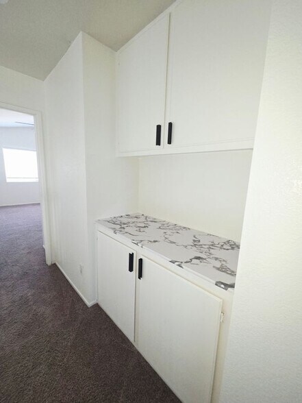 Building Photo - 33178 Regatta Dr