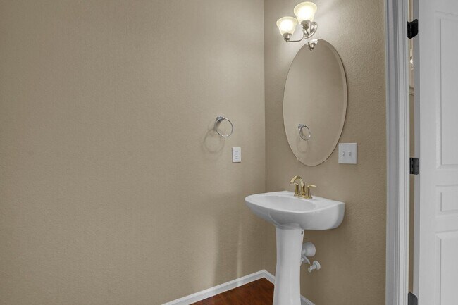 Building Photo - 5647 Celtic Cross Grove