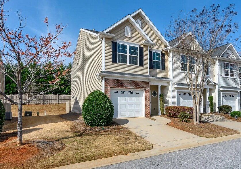 Building Photo - 211 Shady Grove Dr