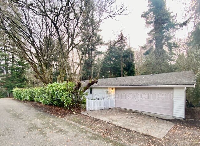 Building Photo - 18559 58th Ave NE