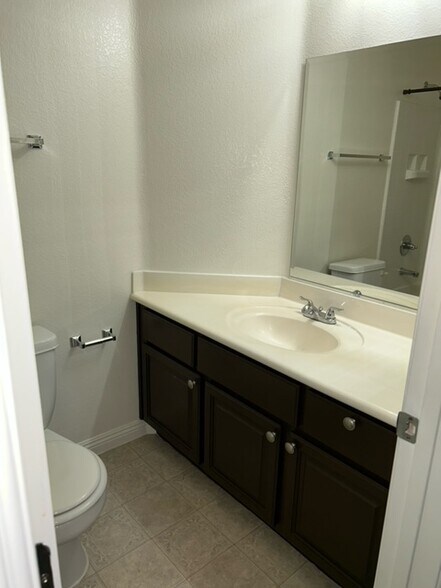 Building Photo - 3520 Glorious Iris Pl
