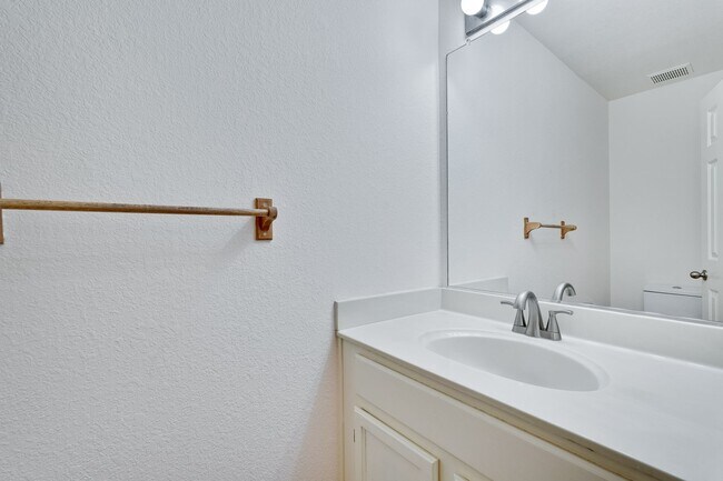 Building Photo - Hidden Silicon Valley Oasis! 2BR/2.5BA Townhome with TWO Private Patios, 2 Dedicated Parking Spac...