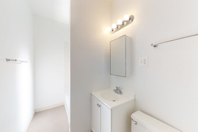 Floorplan - 5452 S. Ellis Avenue