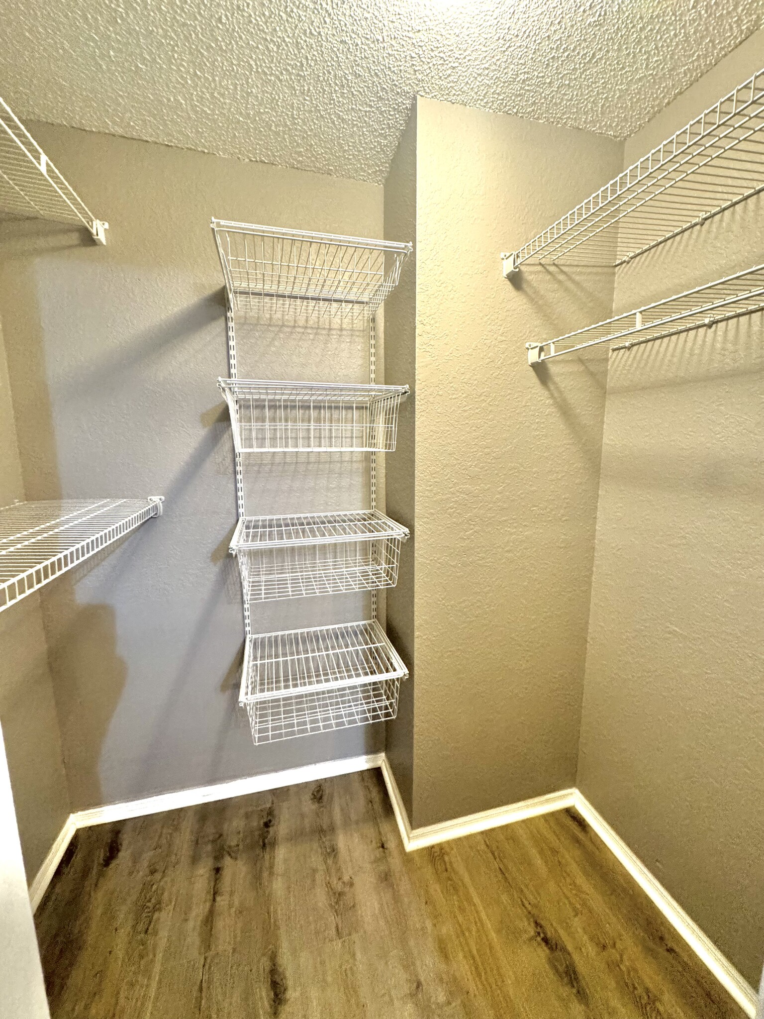 Walk In Closet - 3705 SW 27th St