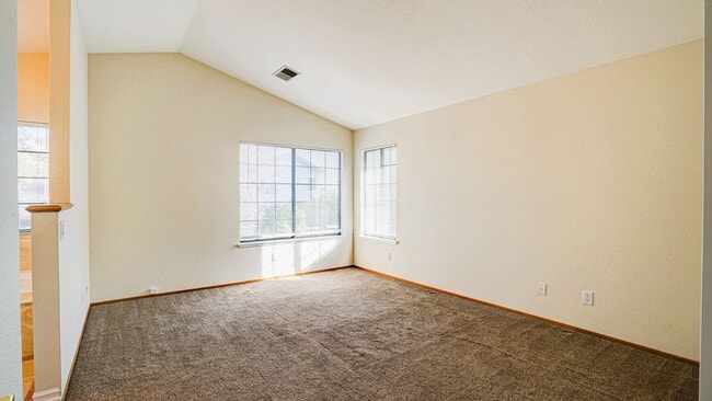 Building Photo - 7202 Ruby Ct