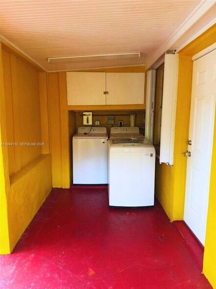 Building Photo - 14215 NE 9th Ave