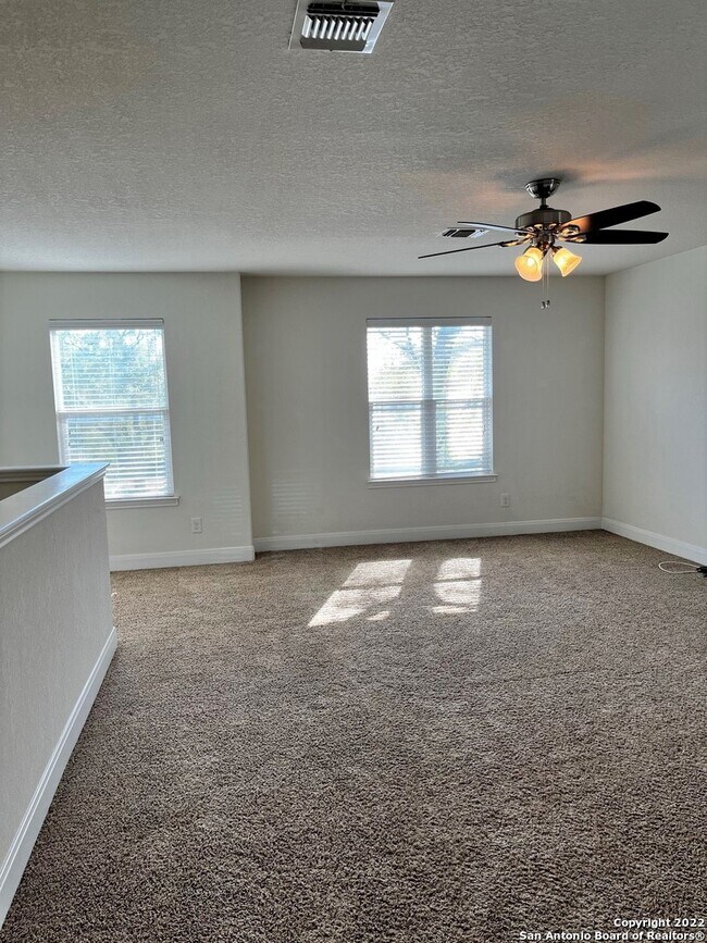 Building Photo - 20547 Pindale Clf