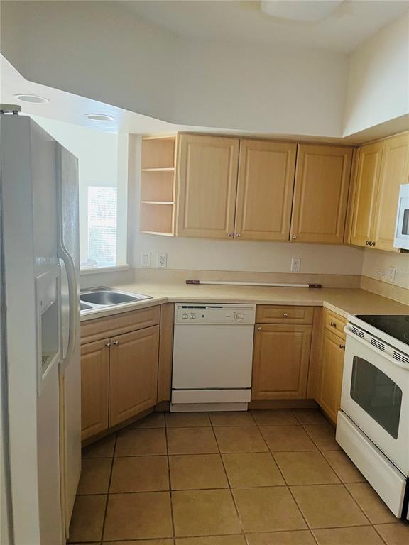 Building Photo - 5397 Admiral Way